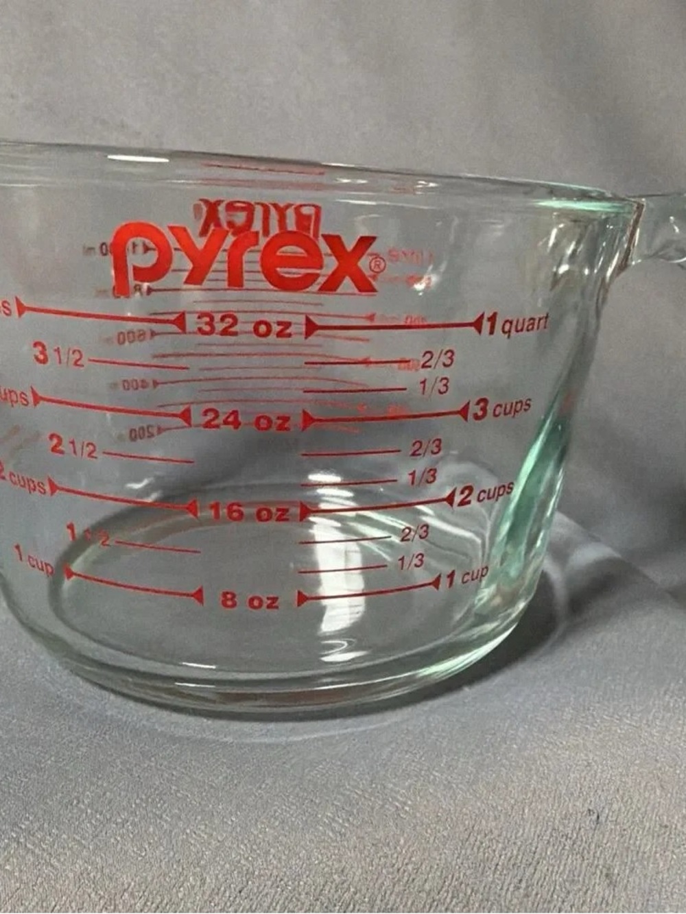 Pyrex Clear Glass Measuring Bowl with Red Graduations - 32 oz